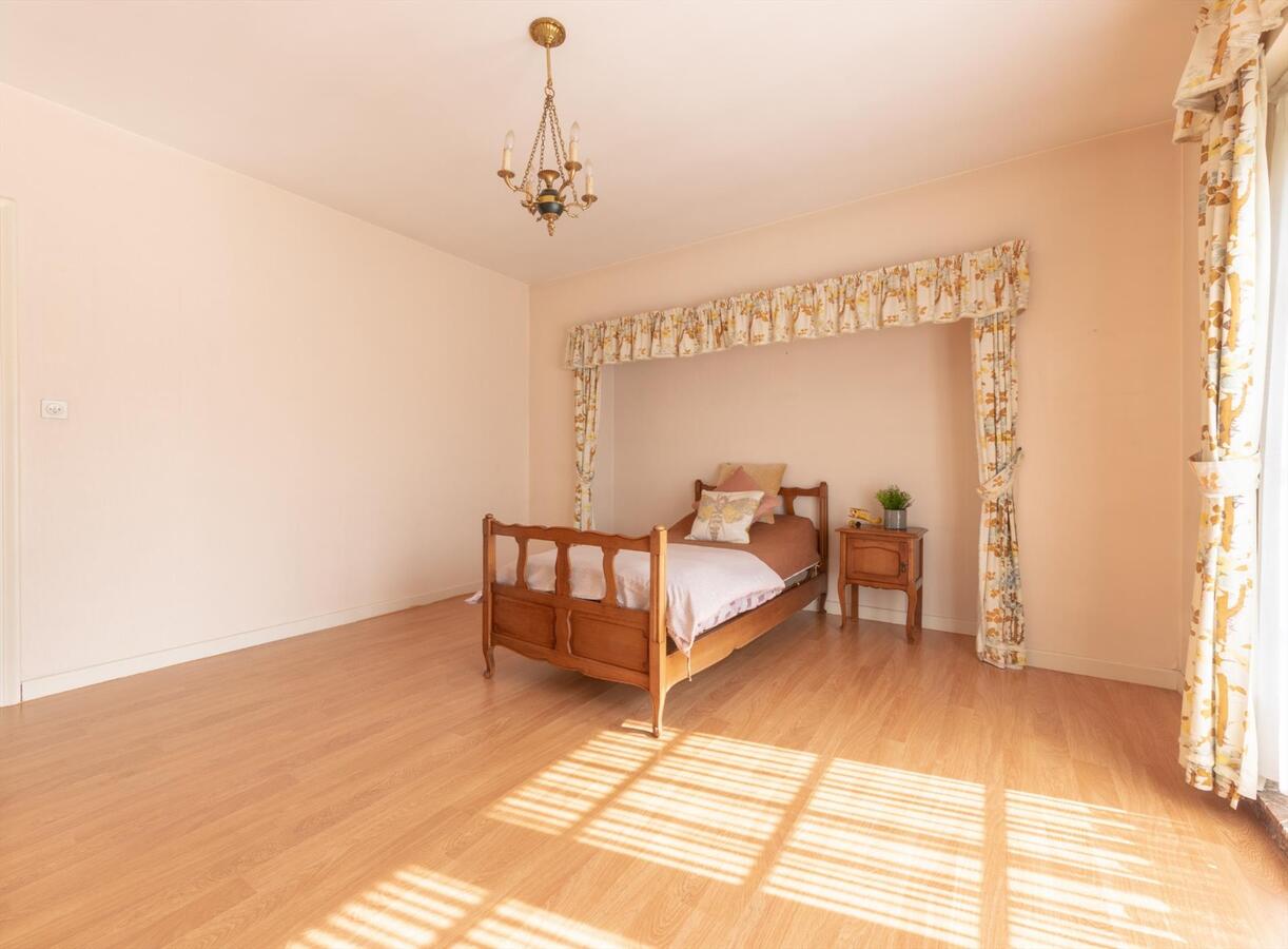 Uitstekend onderhouden villa op een perceel van 2600 m2. 