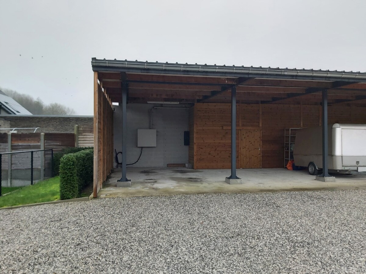 Carport - Gavere centrum. 