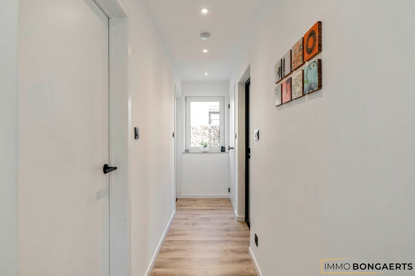 Volledig gerenoveerde woning met 4 slaapkamers 