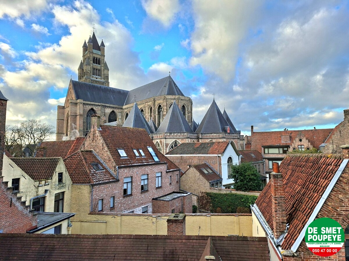 Appartement in hart van de Brugse binnenstad 
