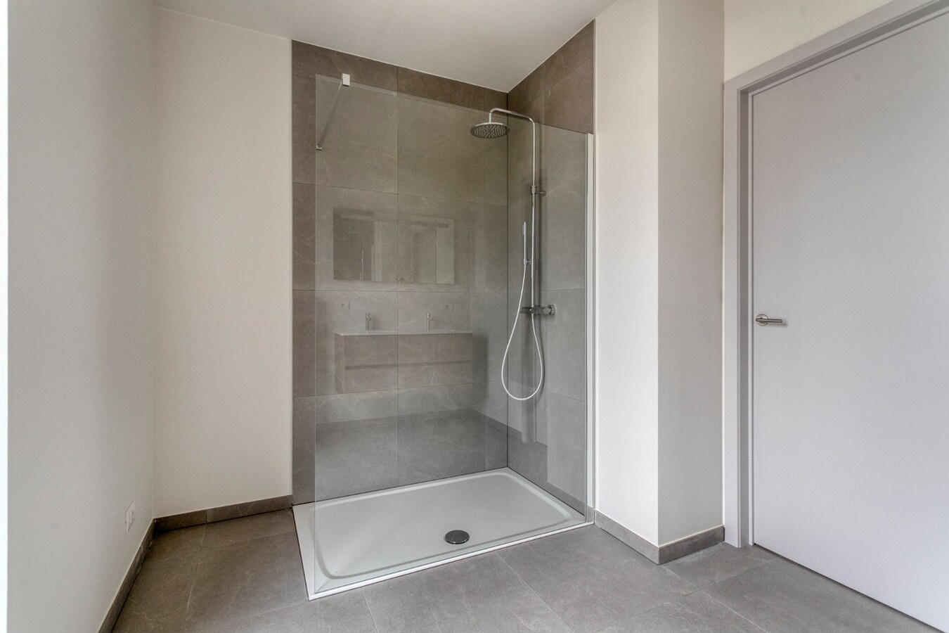 Te huur: ruime nieuwbouwwoning met 3 slaapkamers nabij het centrum van Oudenaarde 