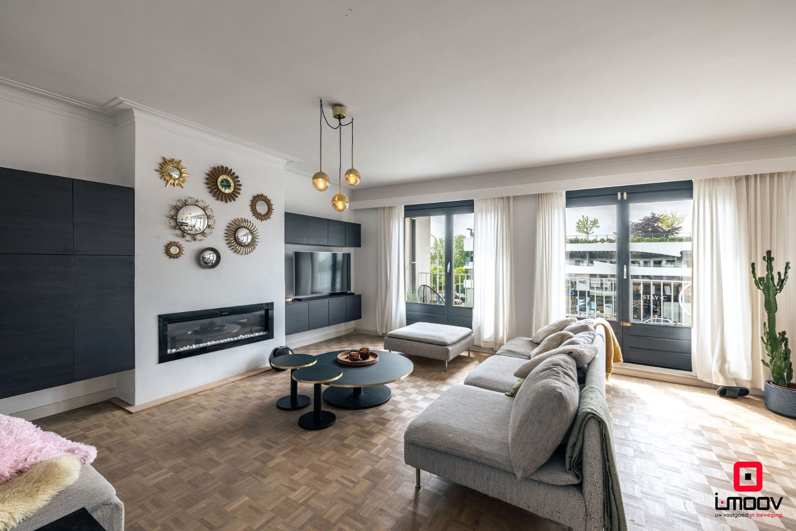 Ruim en lichtrijk appartement met terras en garage op topligging te Sint-Denijs-Westrem 