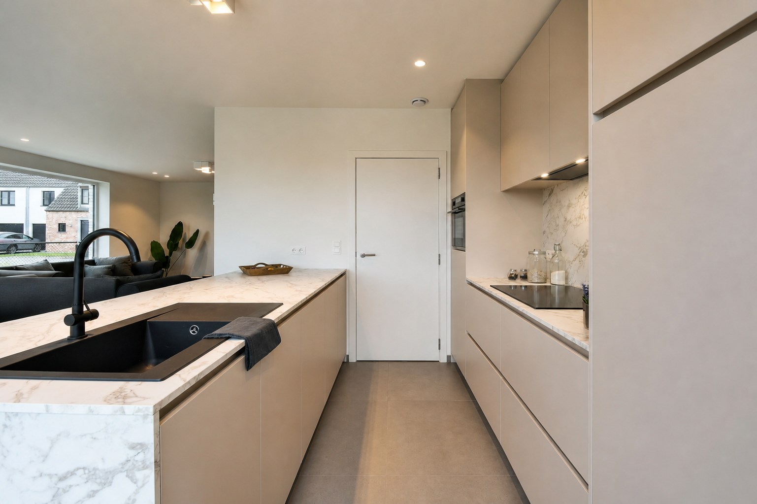Halfopen woning met 3 slaapkamers en landelijk verzicht! 
