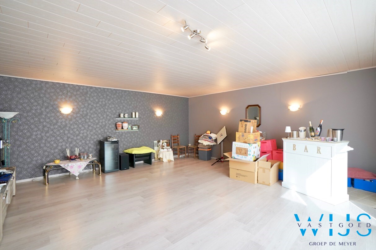 Multifunctioneel woonhuis met magazijn/praktijkruimte te ERTVELDE ! 