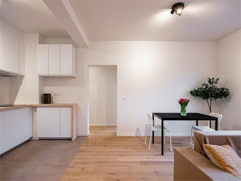 Volledig gerenoveerd appartement met 3 slaapkamers 