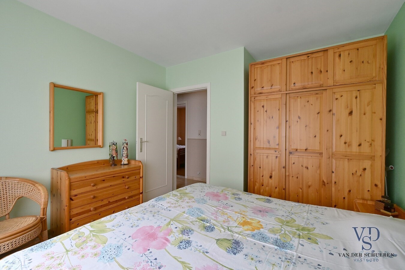 Statige villa in rustige residentiële wijk 