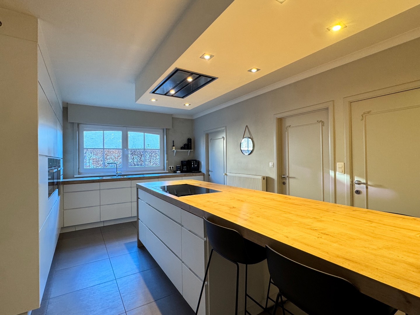 Stijlvolle villa met tal van mogelijkheden te Zulte 