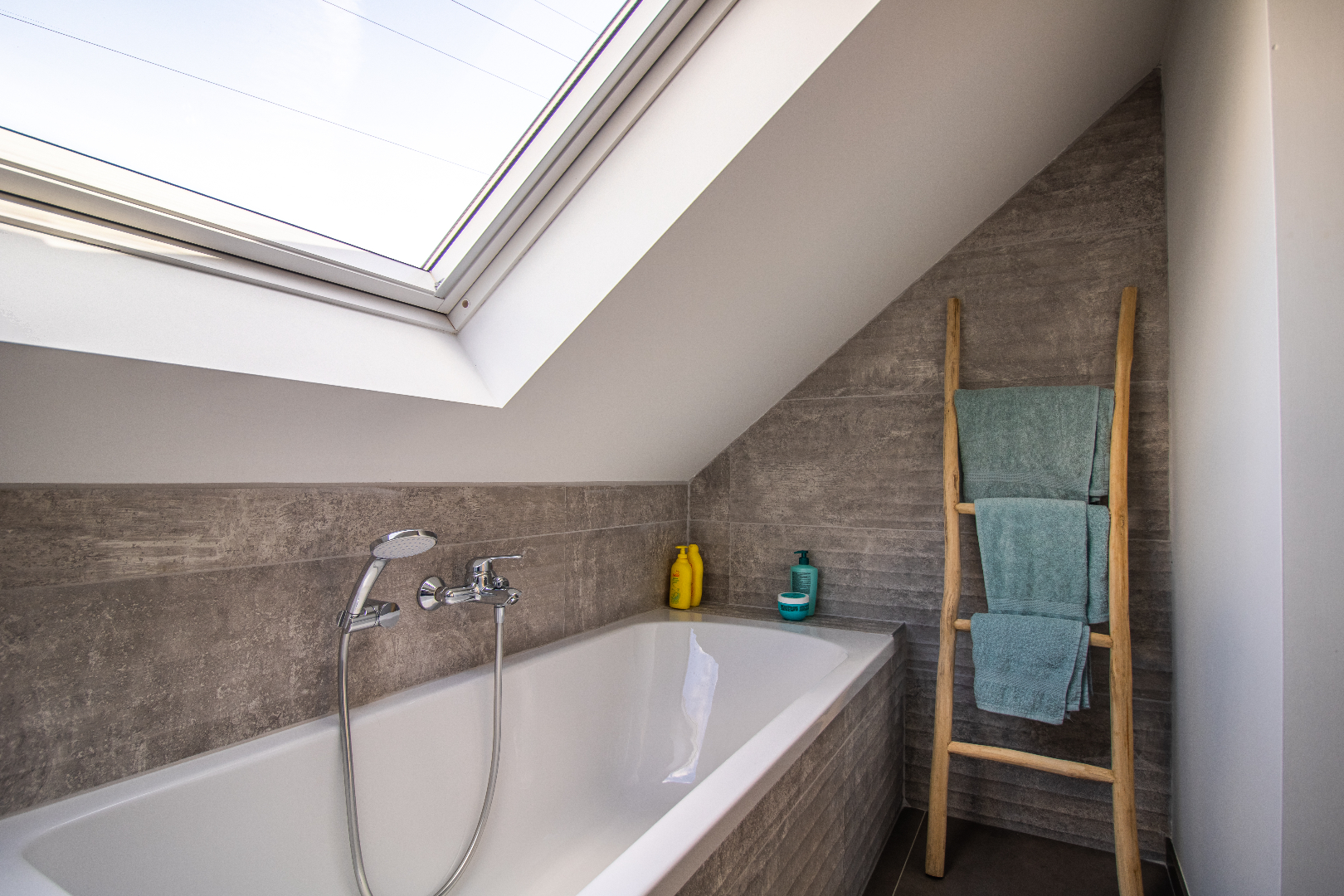 Nieuwbouwwoning met 3 slaapkamers en groene tuin 