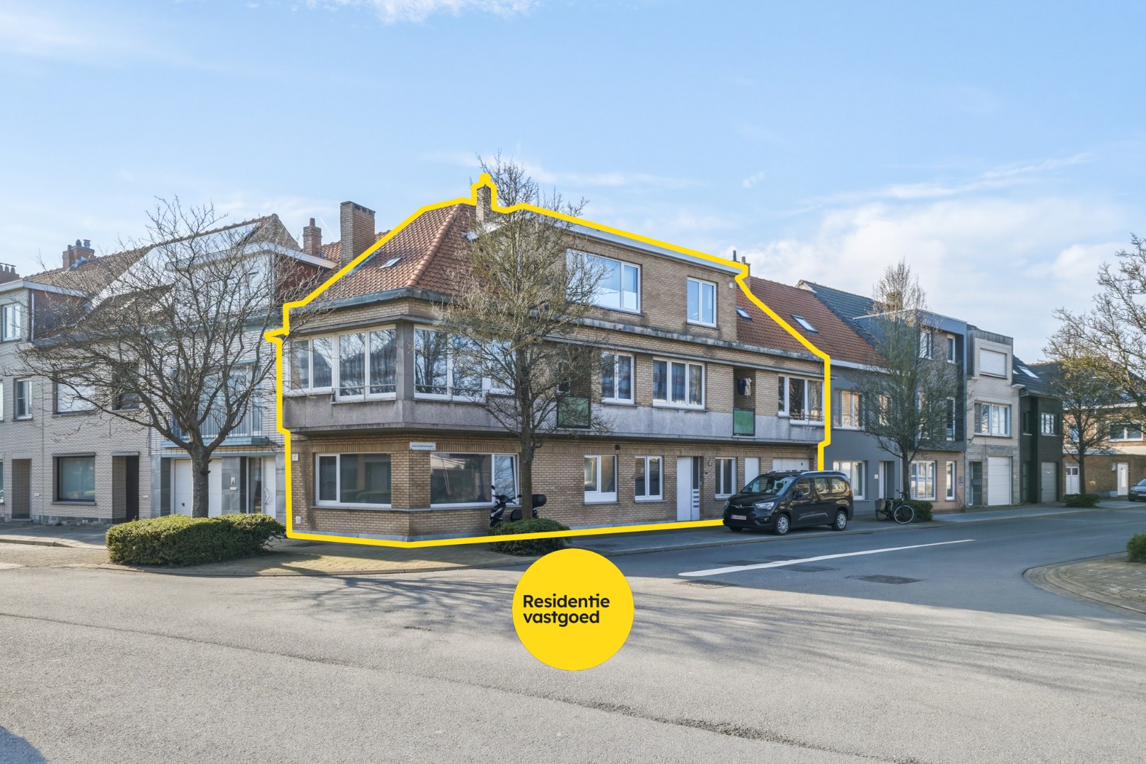 Opbrengsteigendom met 4 (vergunde) appartementen en garage te Bredene - Rendement 6,12% 
