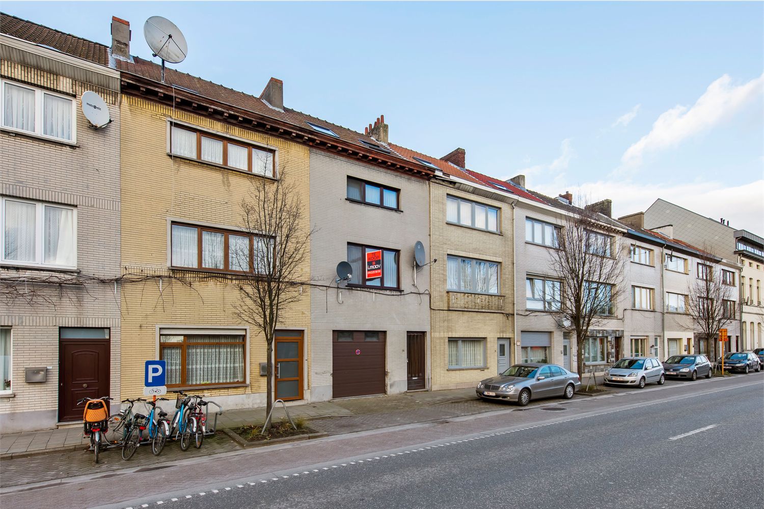 Zeer ruime woning op gunstige locatie 