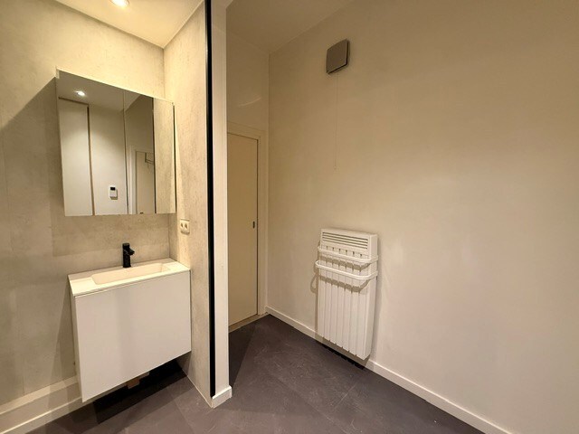 Hedendaags, gelijkvloers appartement in het centrum van Maaseik! 
