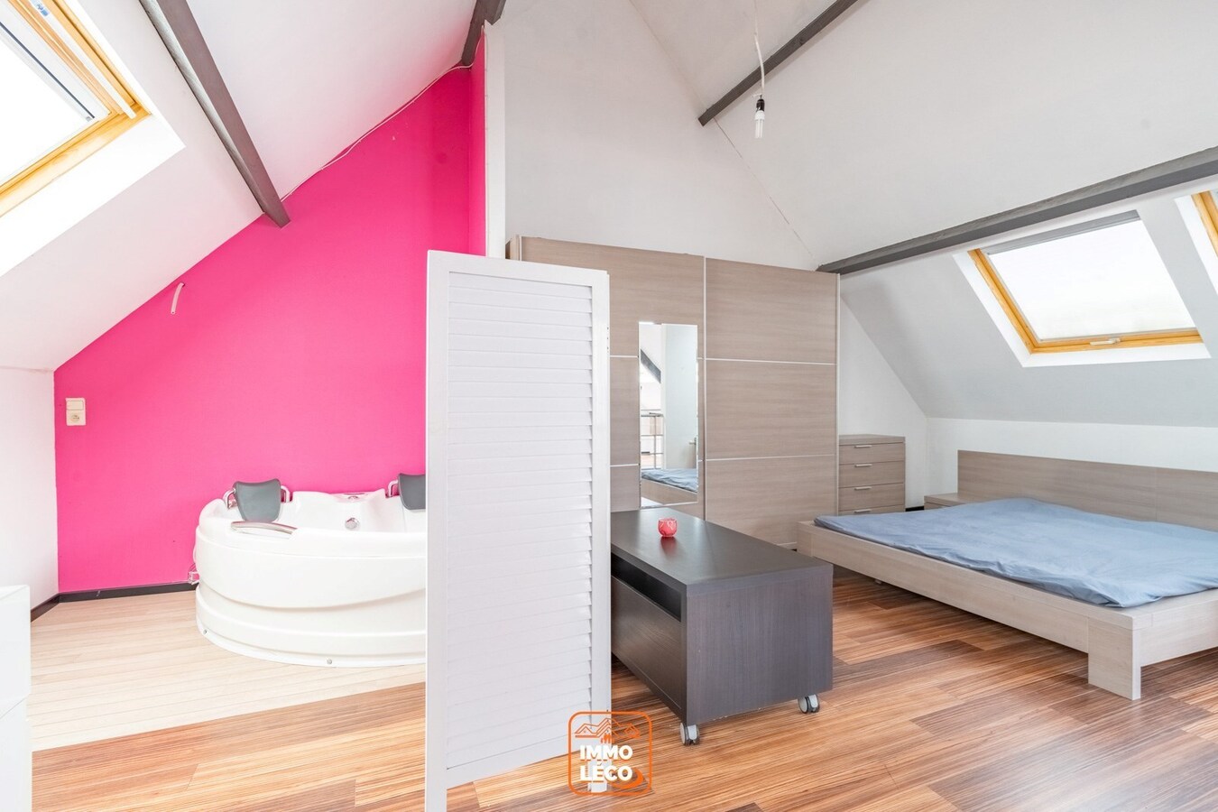 Superbe appartement 2 chambres DUPLEX style “LOFT” en plein centre-ville, à quelques pas de la Grand Place ! 