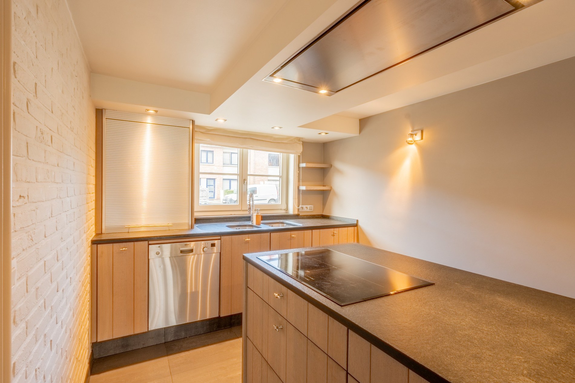 Instapklare gezinswoning op wandelafstand van het station en Zeedijk Heist (met mogelijkheid tot aankoop van een aanpalende garage 