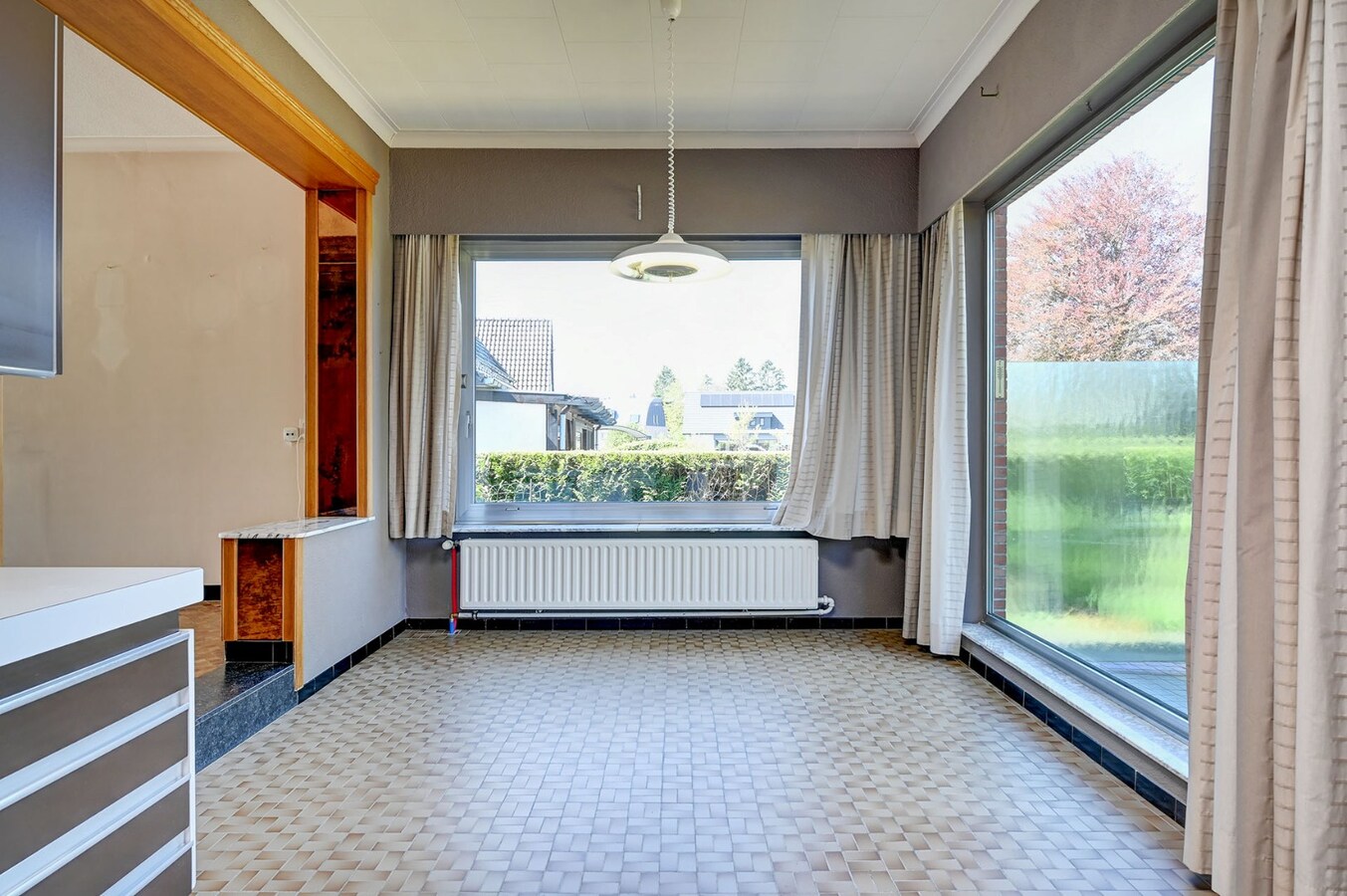 Ruime woning met drie slaapkamers 