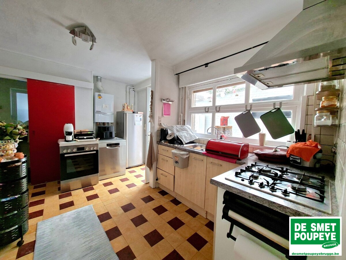 Ruime woning met garage 