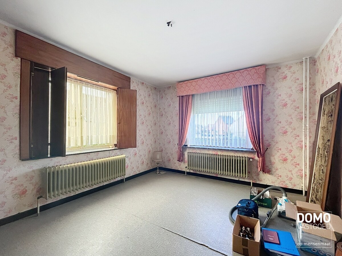 Authentieke open bebouwing met bijgebouwen en potentieel in Tuilt-Kuringen 