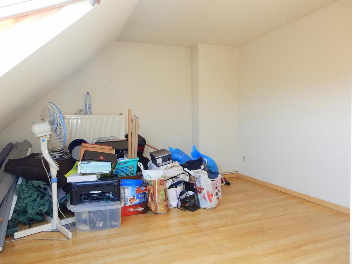 Ruime woning te Jabbeke met 4 slaapkamers 