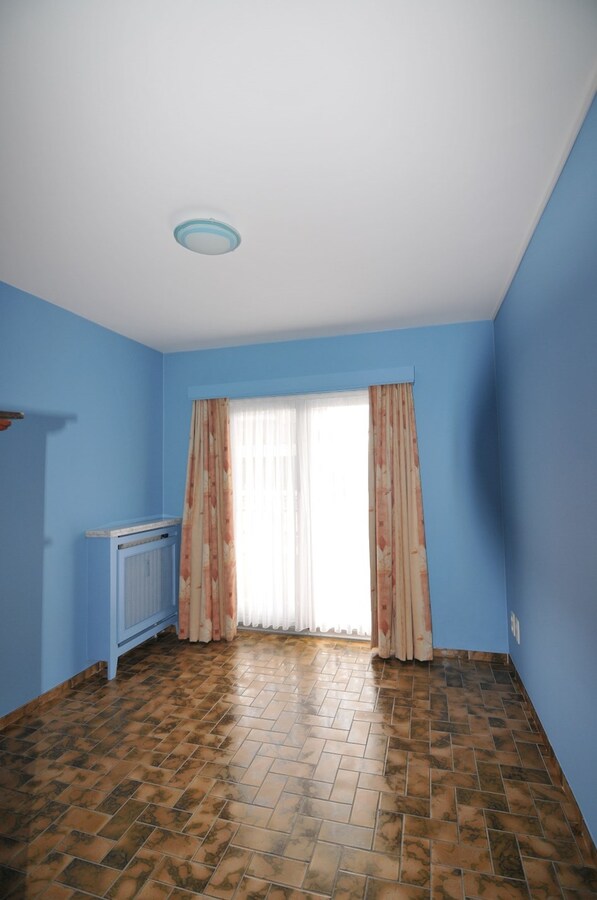 Ruim appartement 3 slaapkamers en garage 