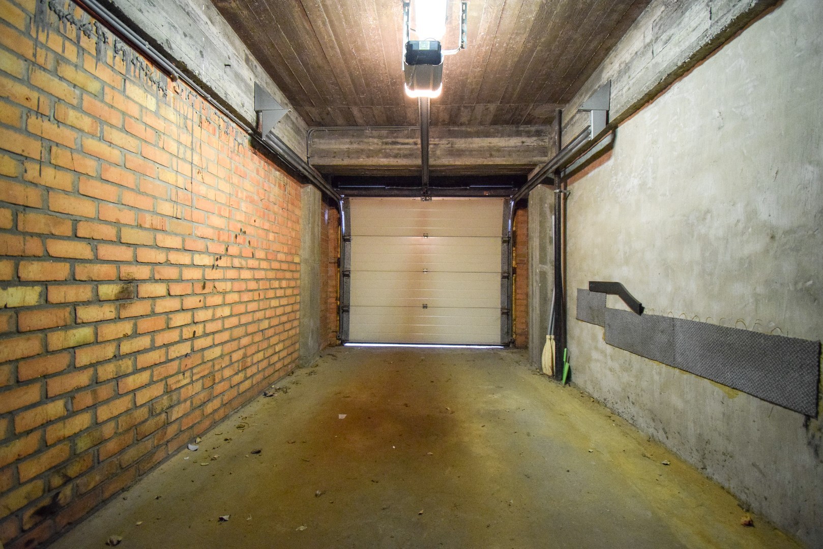 Ruim appartement met drie slaapkamers, terras en mogelijkheid garage op de zeedijk 