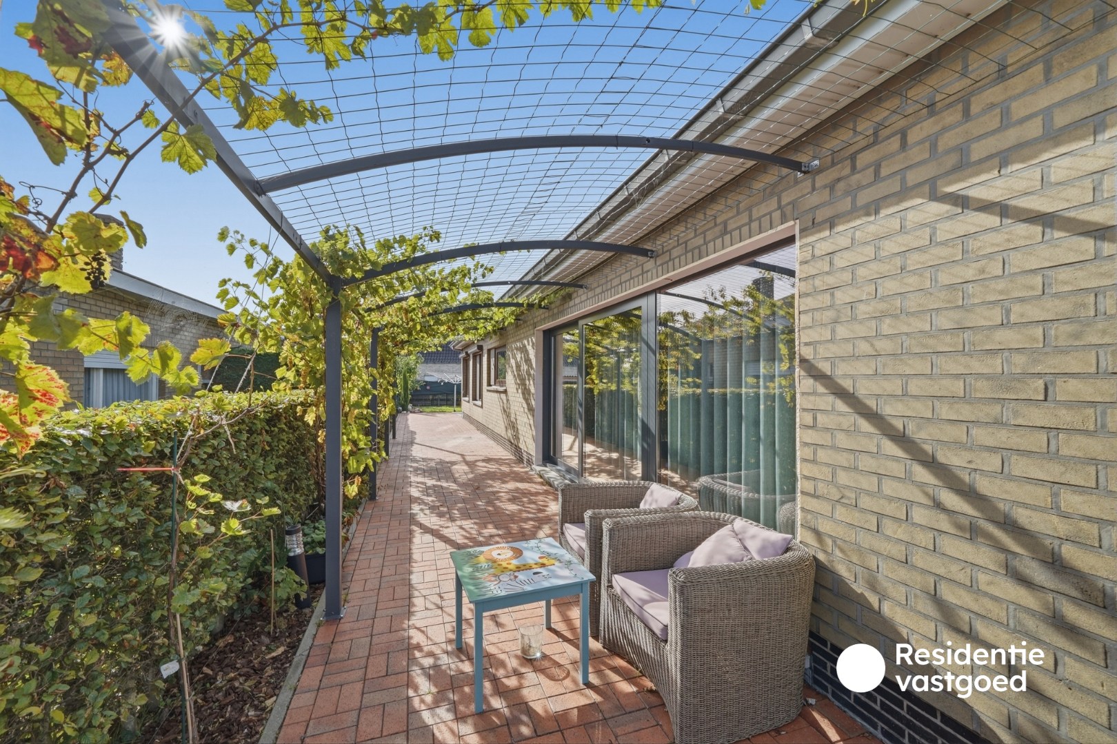Bungalow met zongerichte tuin en 3 slaapkamers 