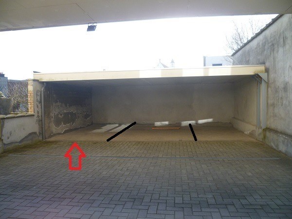 Afgesloten parkeer plaats op wandelafstand van het strand van Zeebrugge 