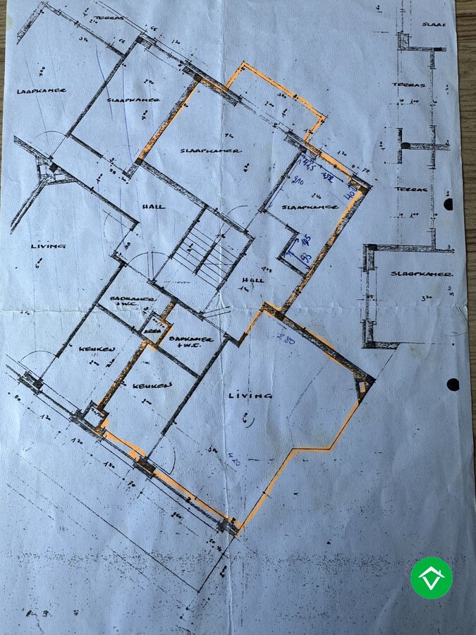 Instapklaar appartement met 2 slaapkamers en garage te Gent 