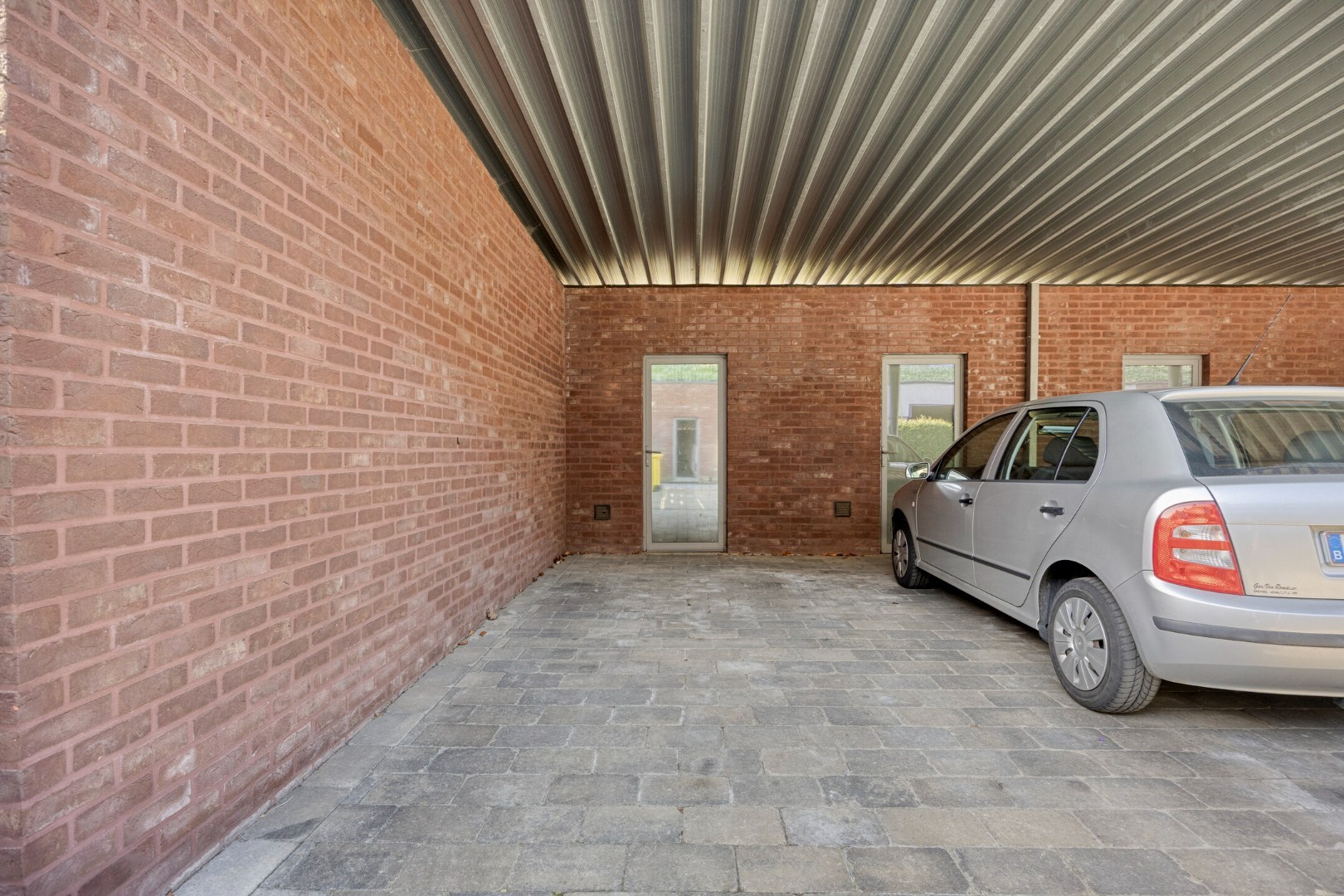 Luxueus gelijkvloers appartement met 2 slpk. in het centrum van Geel 