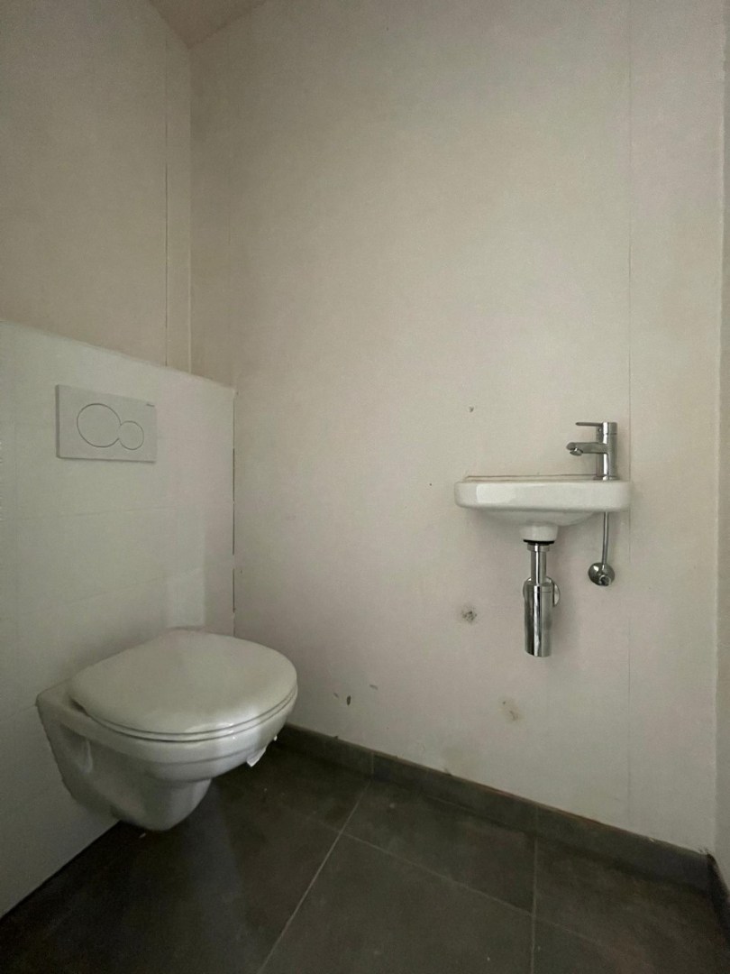 Recent appartement, gelegen op de eerste verdieping, met 2 slaapkamers! 