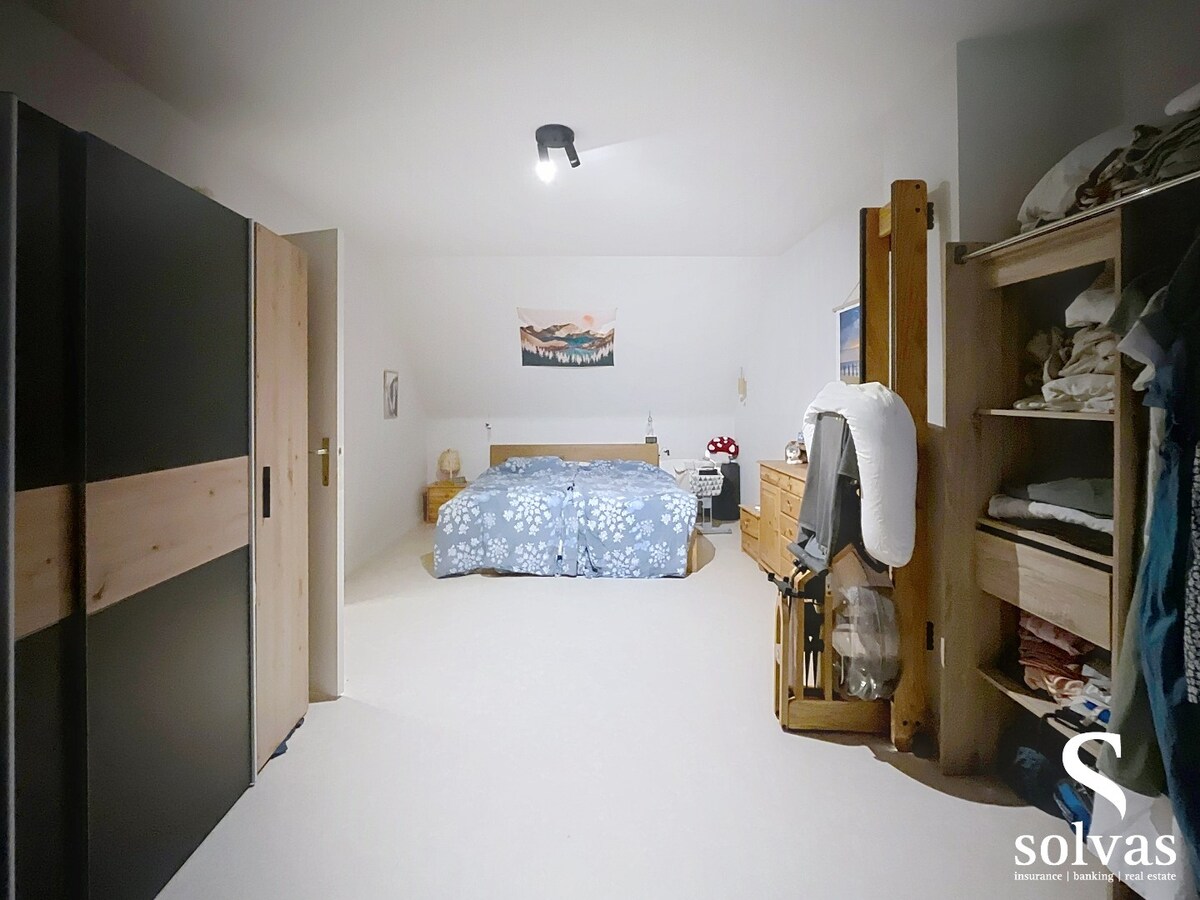 Landelijk gelegen halfopen bebouwing met drie slaapkamers 