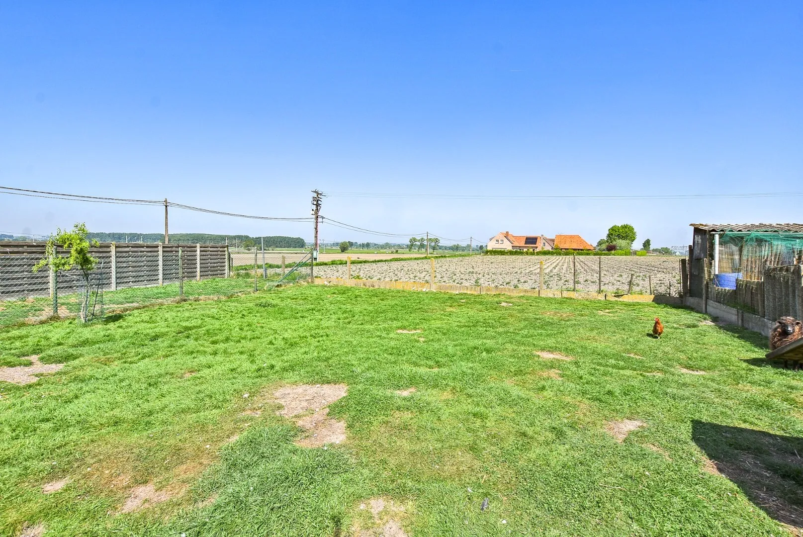 Halfopen bebouwing met 3 slaapkamers op 861m² te Diksmuide!