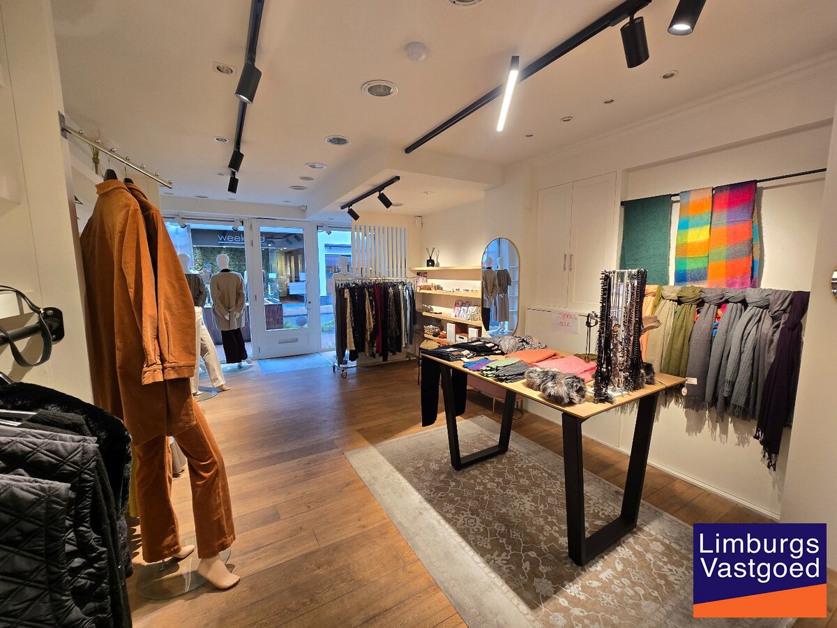 Handelsruimte, 72m² + kelder, op enkele passen van de Grote Markt 