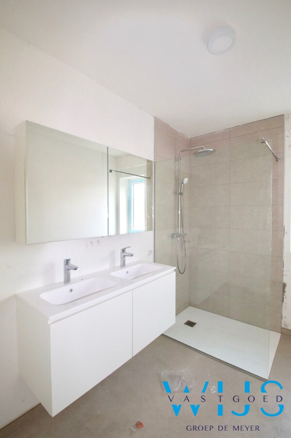 Nieuwbouw met 3 slaapkamers &amp; tuin te KLUIZEN ! 