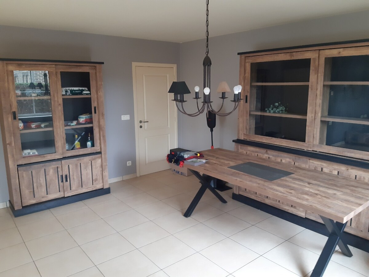 Ruime gezinswoning met 3 slaapkamers 