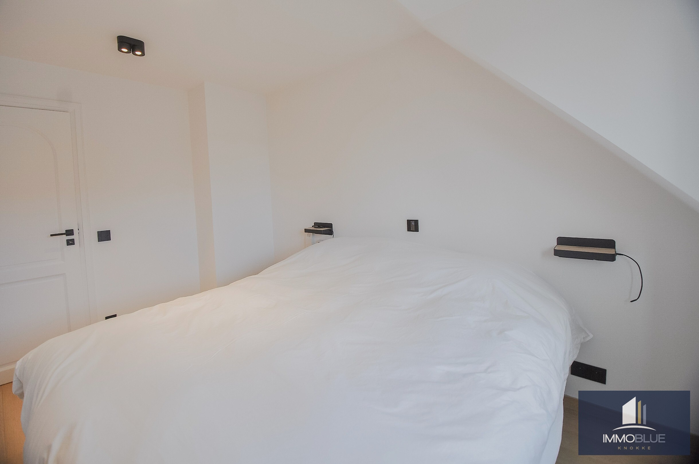 Uniek duplexappartement/penthouse met een weids uitzicht. 