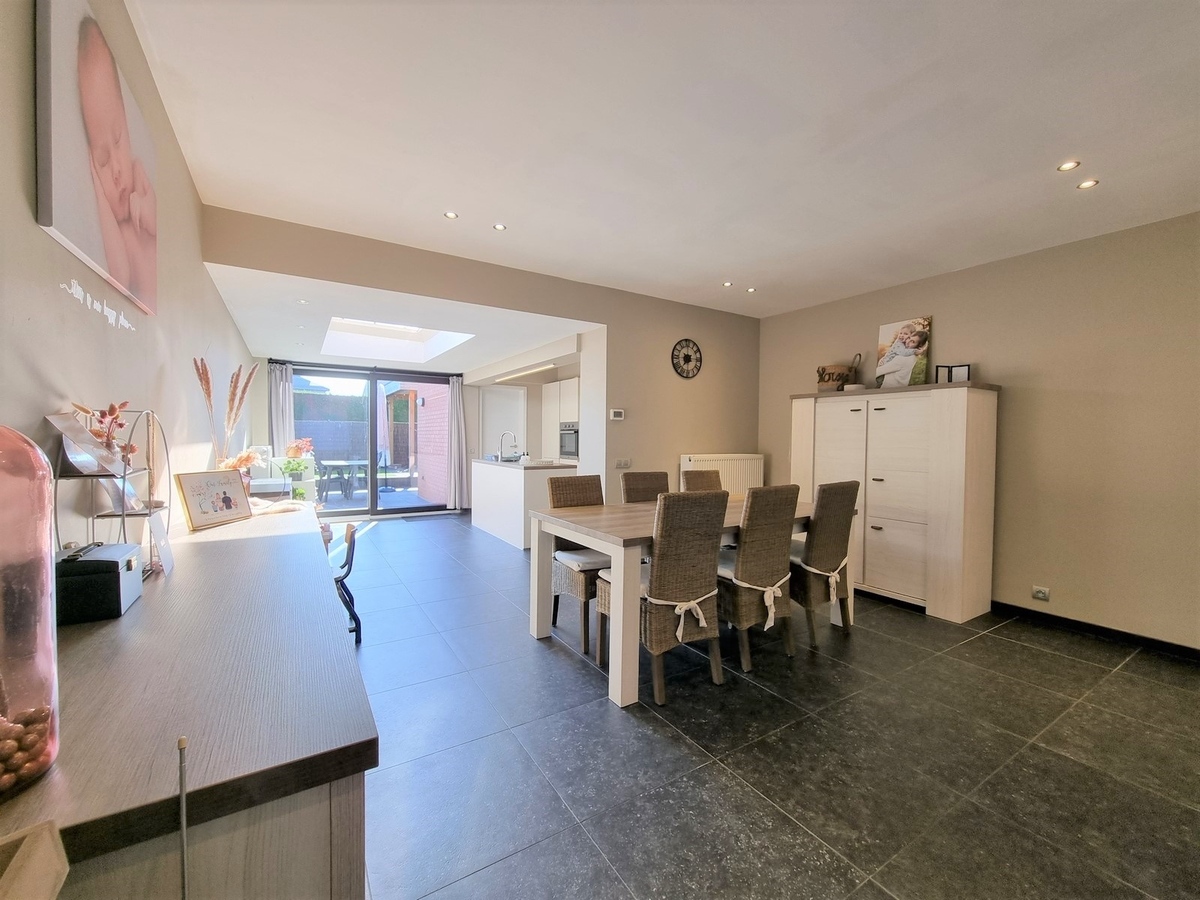 Leuke, volledige gerenoveerde woning met tuin - Roeselare 