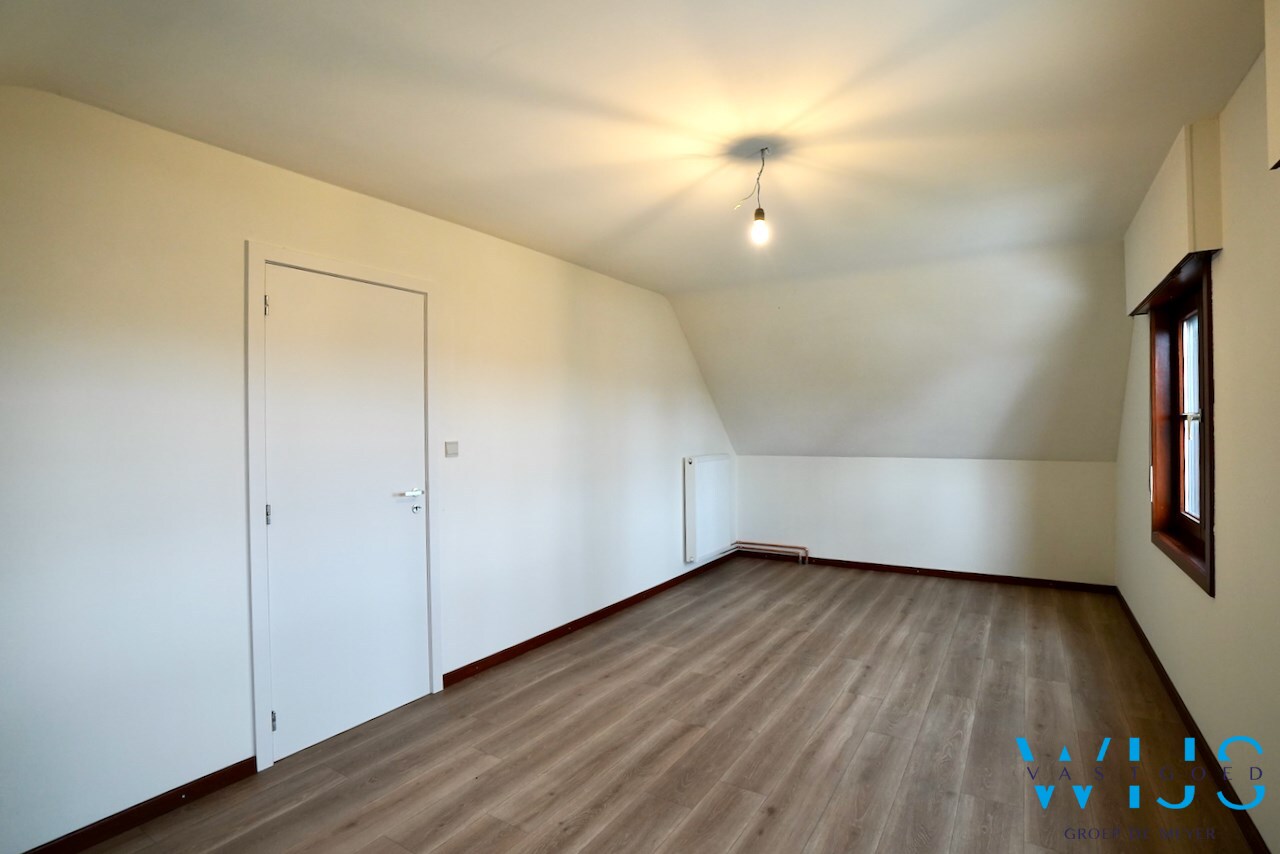 Landelijk gelegen woonhuis op 902m² te ERTVELDE ! 