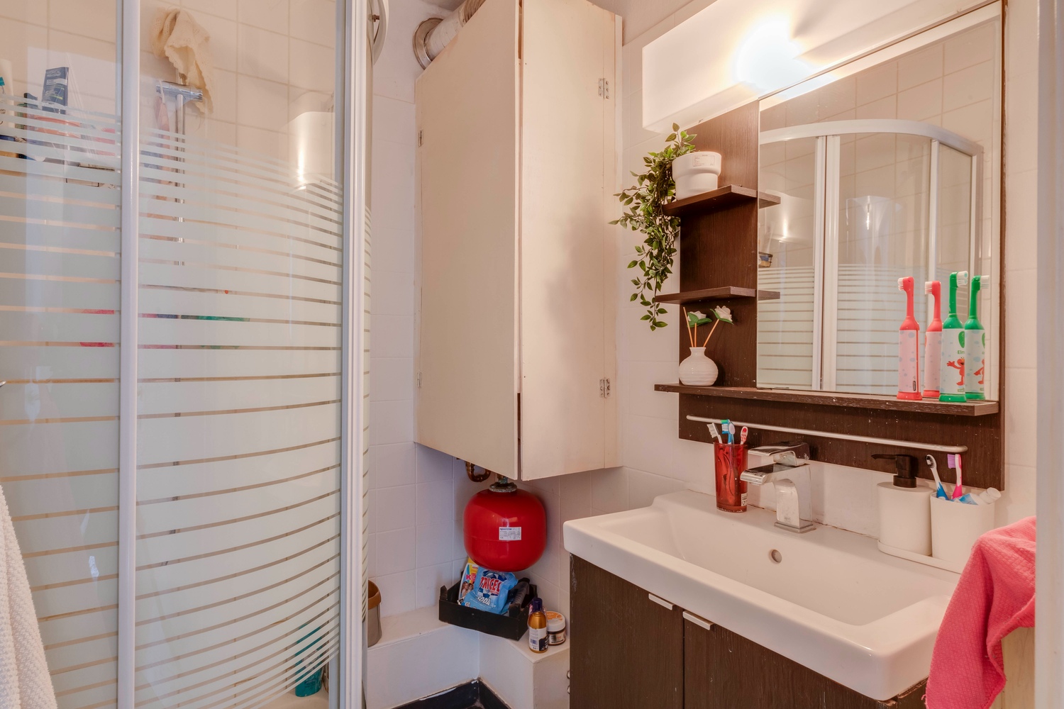 Instapklaar appartement te koop te Sint-Amandsberg 