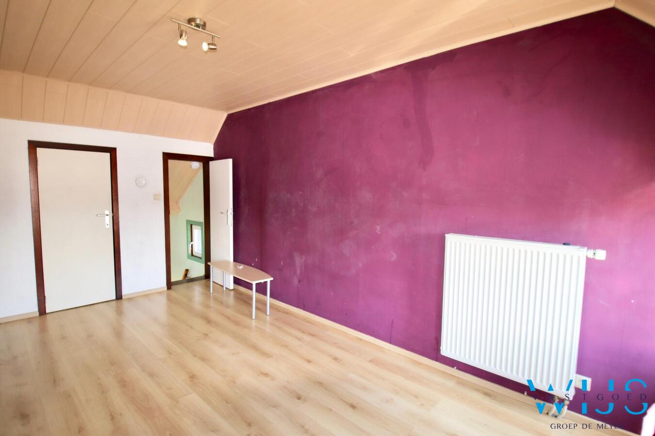 Woonhuis met 1 slaapkamer in het centrum van Ertvelde ! 