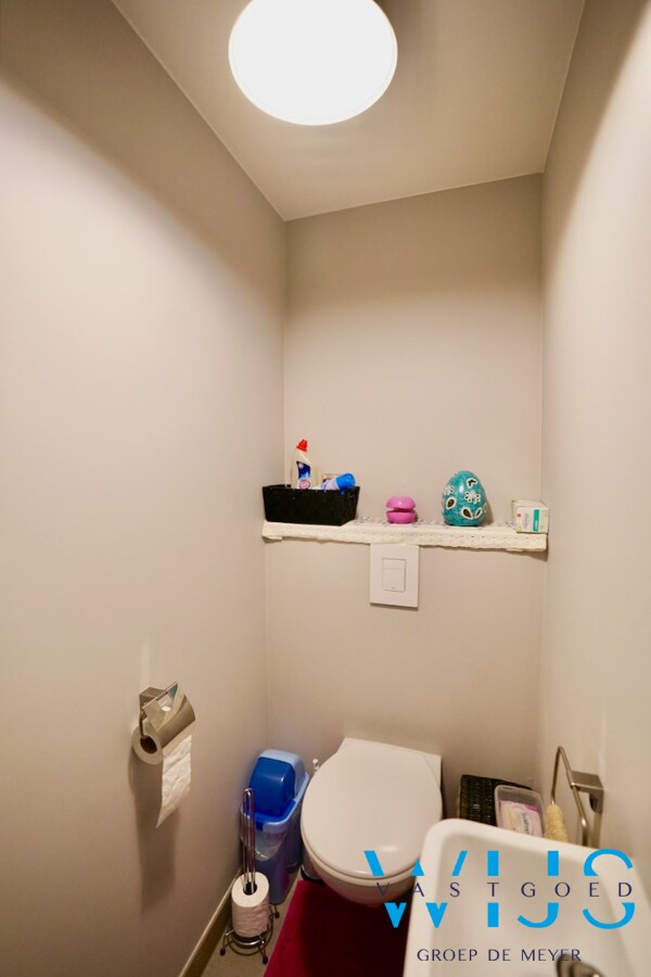 Instapklaar &amp; energiezuinig appartement te centrum Ertvelde ! 