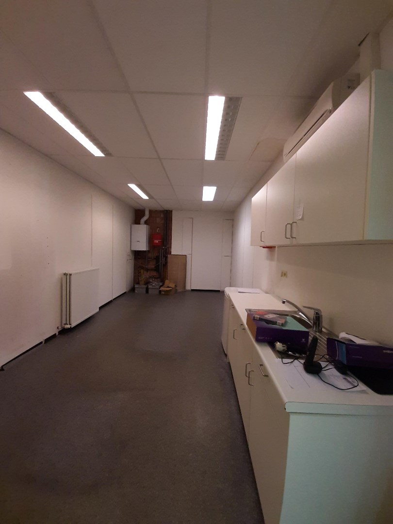 Handelsruimte te huur (120 m²) in de winkelstraat van Geel! 