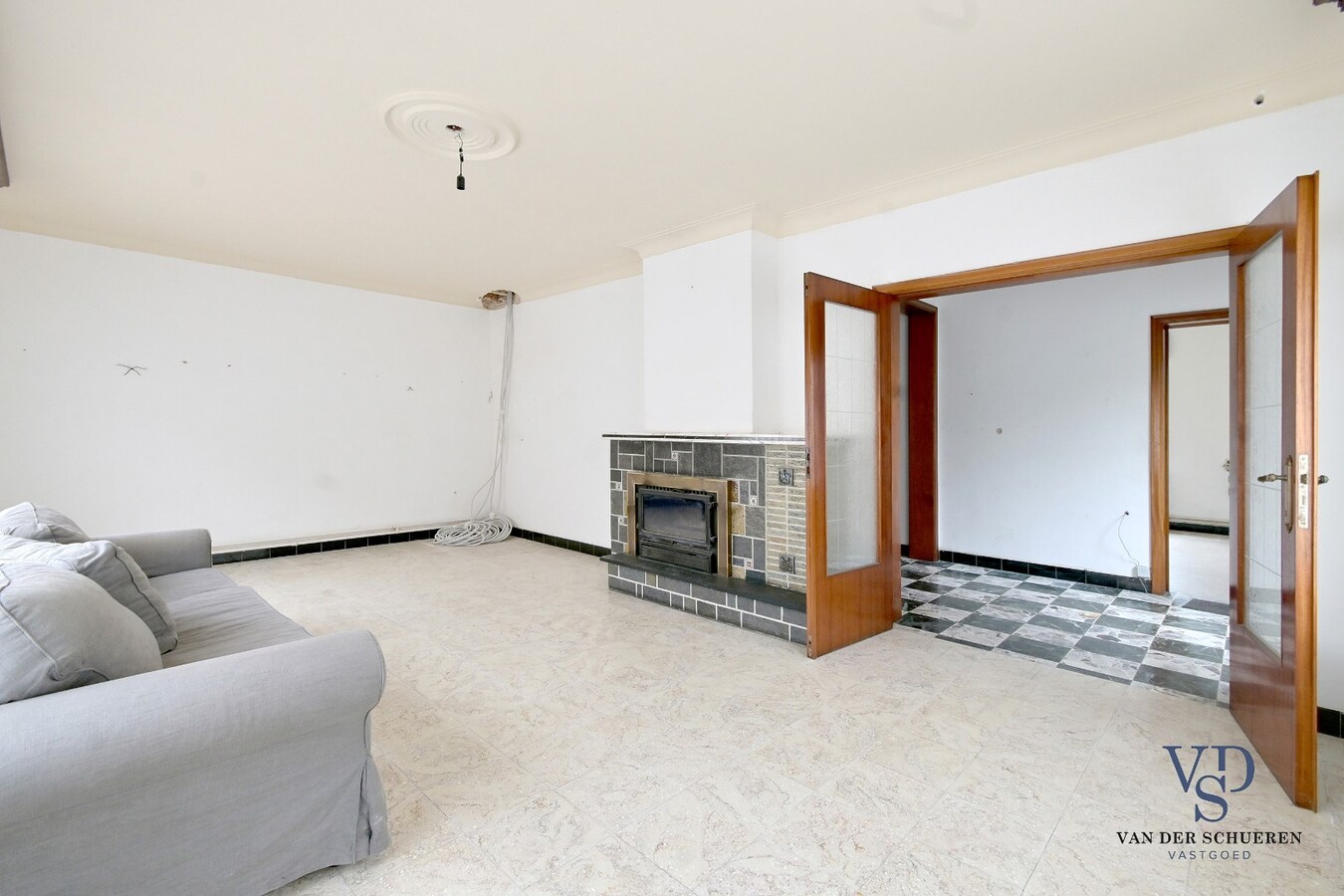 Degelijke, goed gelegen woning. 