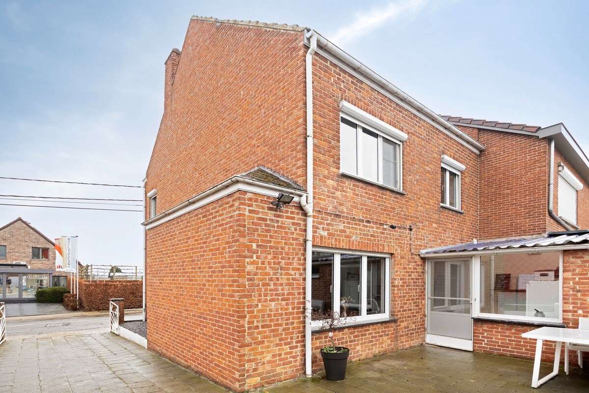 Half open bebouwing met 3 slaapkamers te Goetsenhoven (Tienen) 