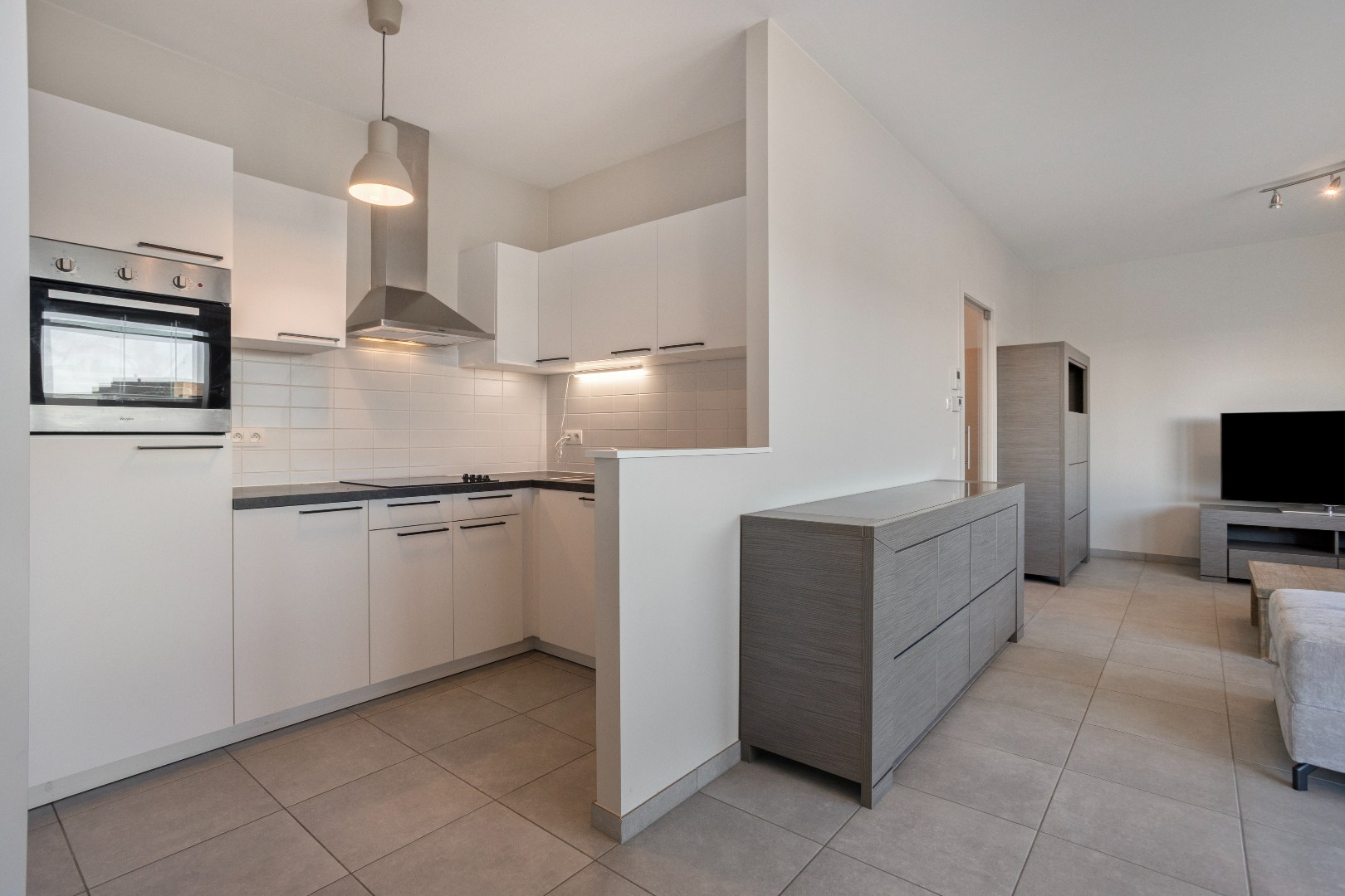 Recent app (76m²!) met 1 slpk, ruim terras en kelder 