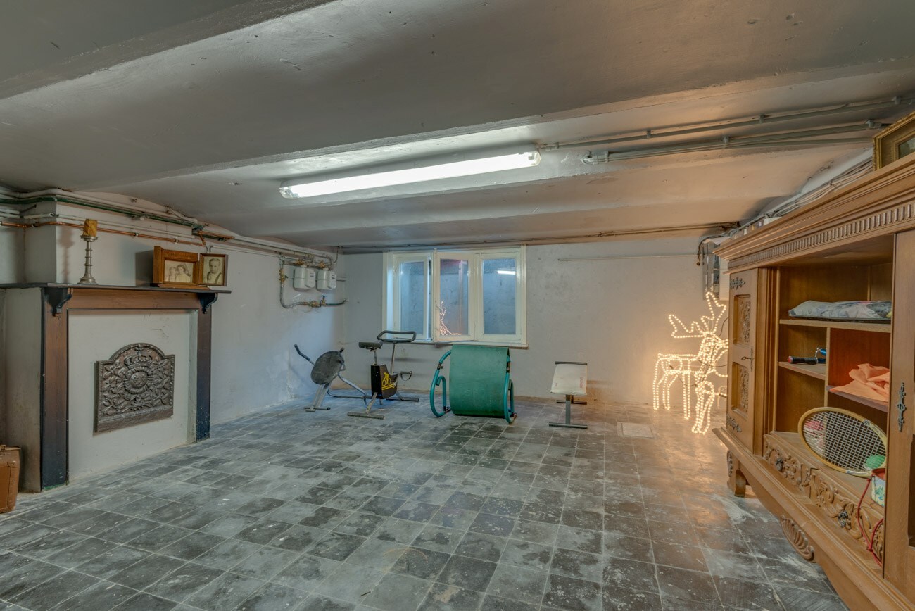 Karaktervolle herenwoning in Belle-Epoquestijl vlakbij zee en strand te Heist. 