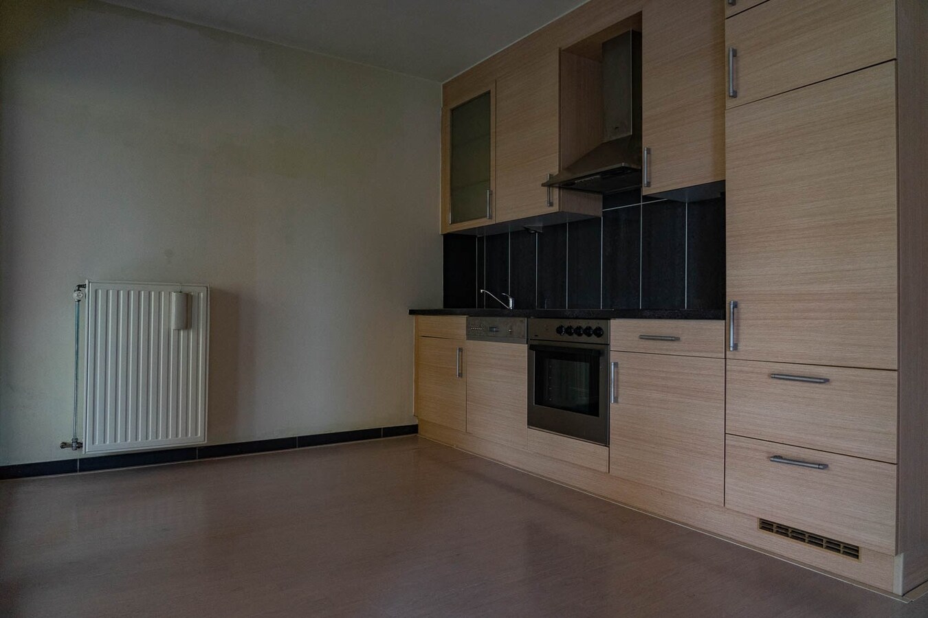 Ruim appartement met terras en garage 
