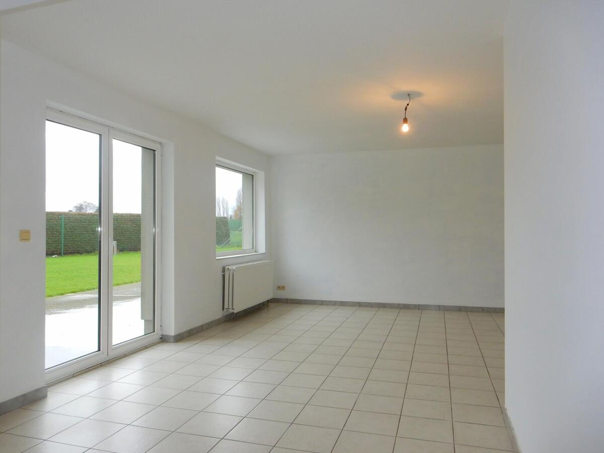 Ruime opgeknapte woning te Jabbeke 