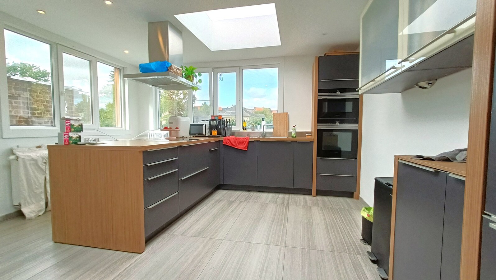 Woning met 3 slaapkamers, garage en tuin 