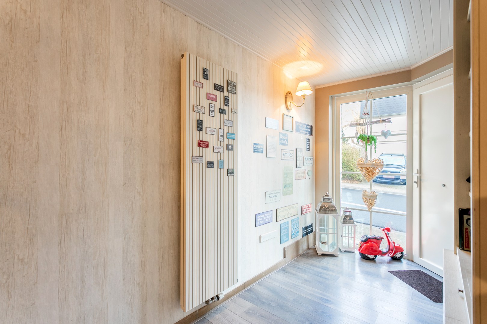 Bel-étage te koop met 3 slpks, terras en garage op +- 4,5are 