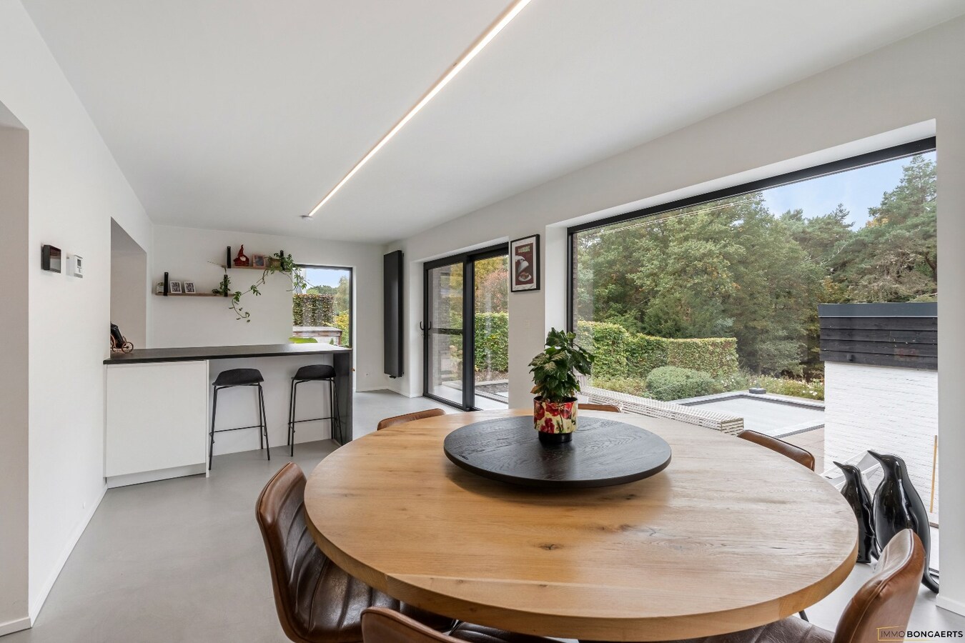 Ruime woning met 4 slaapkamers 