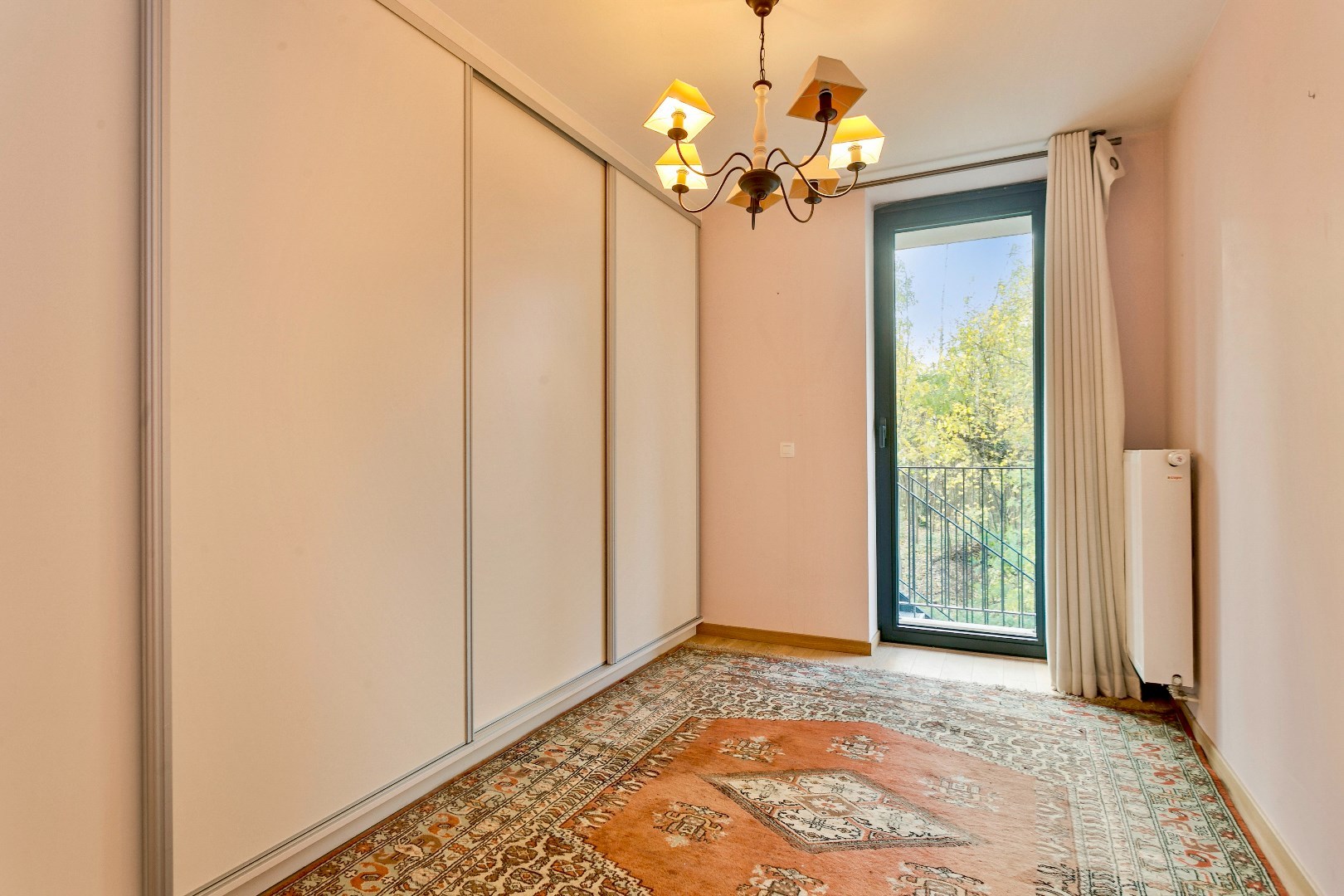 Recent 2 slpk app met tuin en balkon te Sint-Pieters-Leeuw 